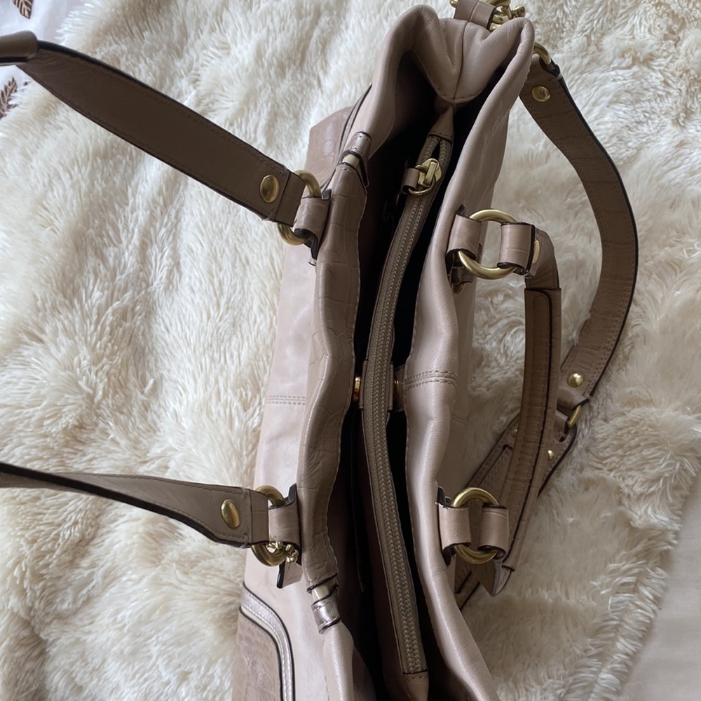 Coach Bag - Picture 6 of 9